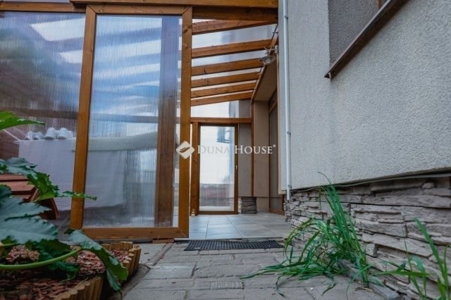 Eladó ikerház, Üllőn 89.9 M Ft, 3 szobás / költözzbe.hu