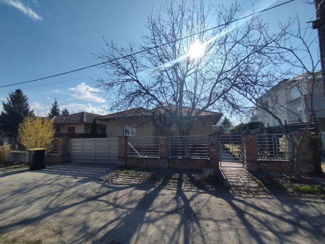 Eladó családi ház, Siófokon 165 M Ft, 4 szobás