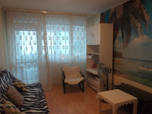 Eladó panellakás, Budapesten, III. kerületben 62.9 M Ft, 2 szobás