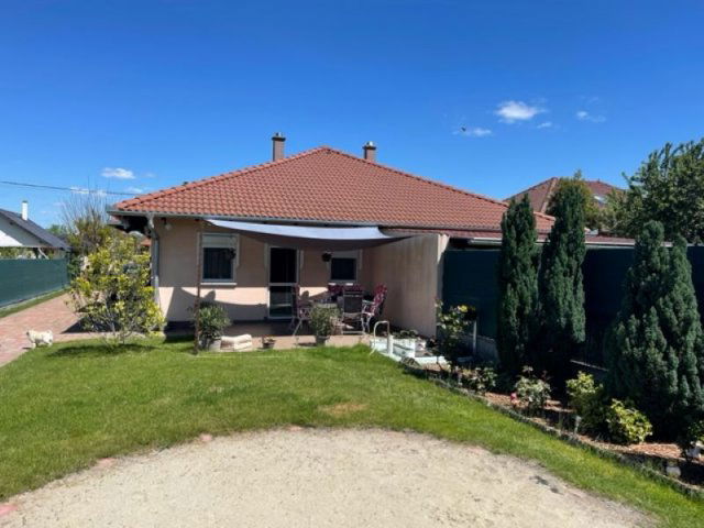 Eladó családi ház, Délegyházán 106 M Ft, 4 szobás