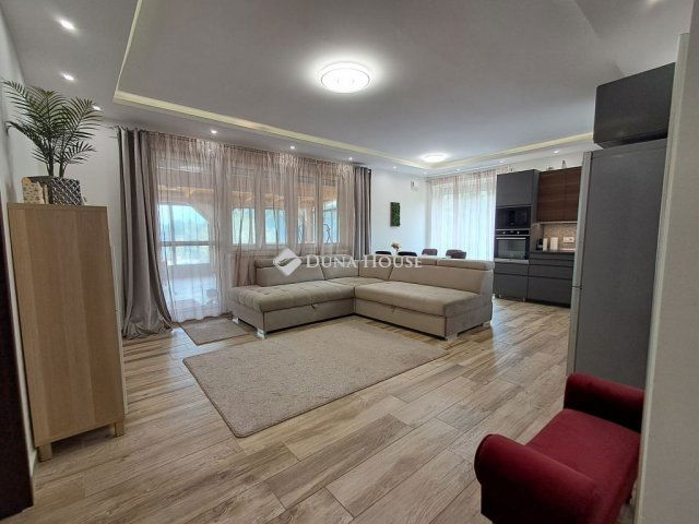 Eladó családi ház, Debrecenben 151.9 M Ft, 4 szobás