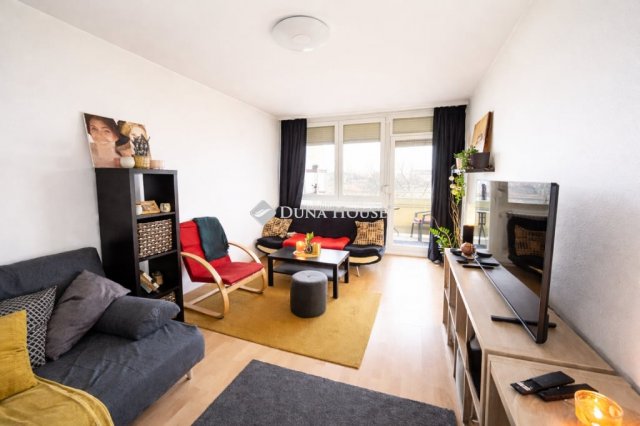 Eladó panellakás, Budapesten, XIV. kerületben 62.5 M Ft, 2 szobás