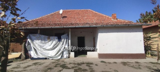 Eladó családi ház, Jánoshidán 14.3 M Ft, 1+1 szobás