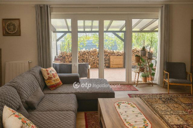 Eladó családi ház, Délegyházán 129.5 M Ft, 4 szobás