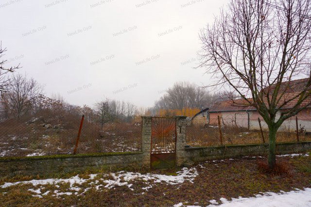 Eladó telek, Péren 14.9 M Ft / költözzbe.hu