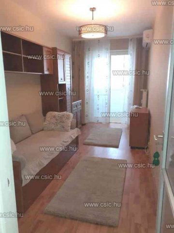 Eladó panellakás, Budapesten, III. kerületben 68.9 M Ft