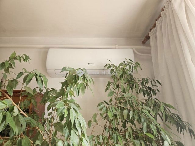 Eladó panellakás, Pécsett 47.9 M Ft, 3 szobás