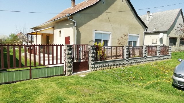 Eladó családi ház, Barcson 29.5 M Ft, 3 szobás