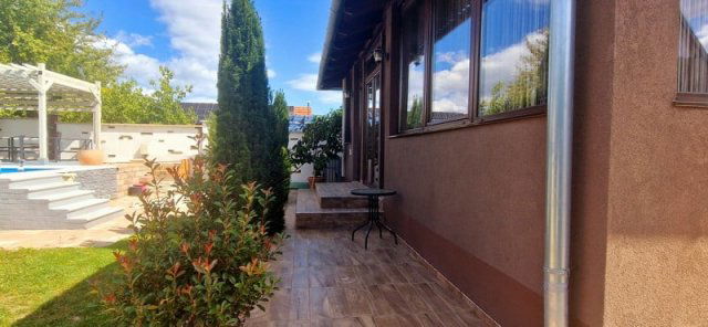 Eladó családi ház, Taksonyon 164 M Ft, 2+1 szobás