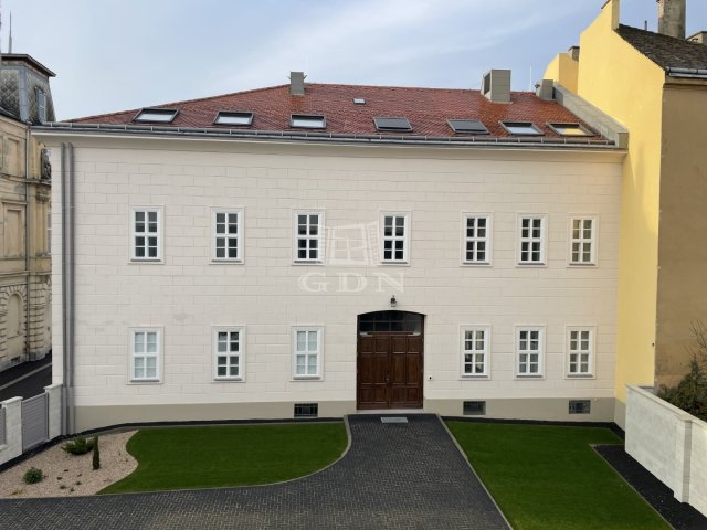 Kiadó téglalakás, albérlet, Székesfehérvárott 650 E Ft / hó