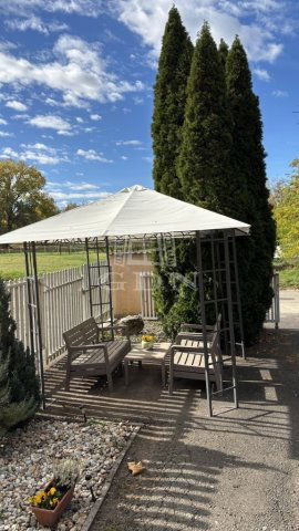 Eladó téglalakás, Siófokon 68 M Ft, 3+2 szobás