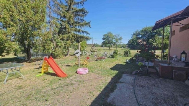 Eladó mezogazdasagi ingatlan, Szegeden 38.9 M Ft, 2 szobás