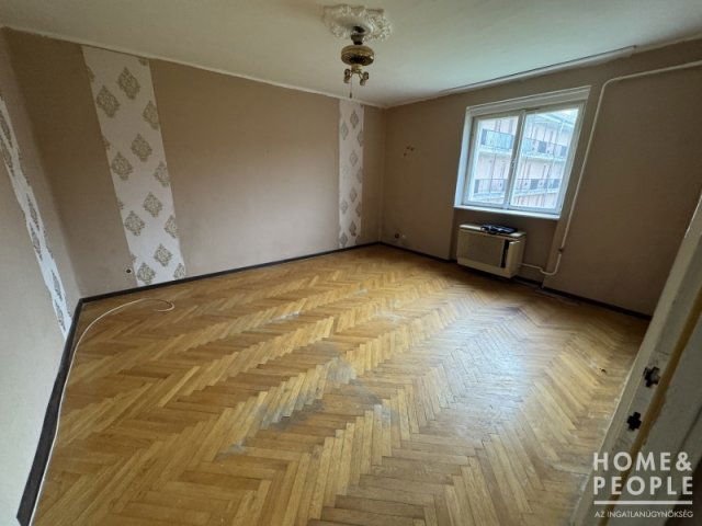Eladó téglalakás, Hódmezővásárhelyen 18.99 M Ft, 1 szobás
