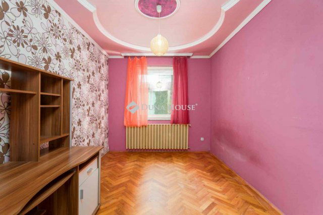 Eladó családi ház, Győrújbaráton 130 M Ft, 3 szobás