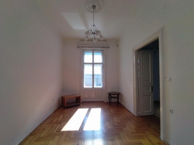 Kiadó iroda, Budapesten, VI. kerületben, Teréz körúton