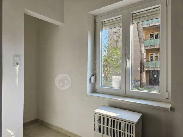 Kiadó téglalakás, albérlet, XXI. kerületben, Hajós utcában