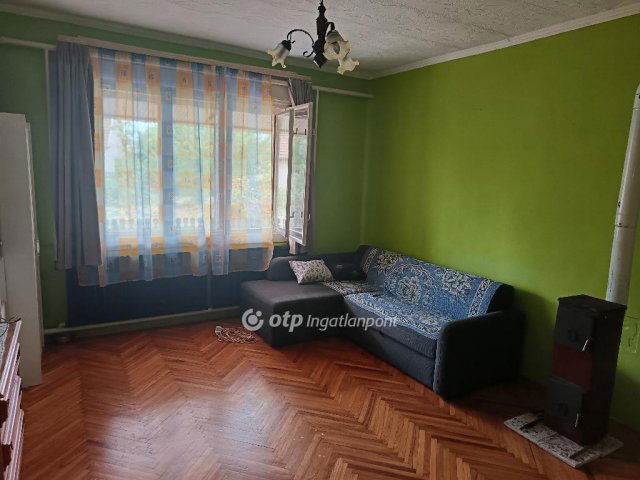 Eladó családi ház, Kabán 39 M Ft, 2 szobás