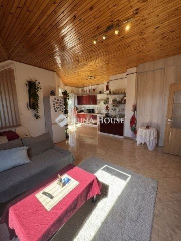 Eladó téglalakás, Budapesten, XVIII. kerületben 100 M Ft