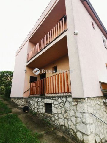 Eladó családi ház, Dunaalmáson 56 M Ft, 4 szobás