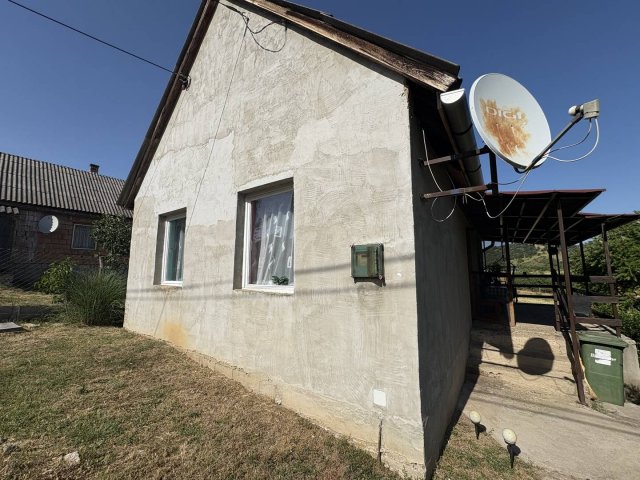 Eladó családi ház, Herencsényben 16 M Ft, 1+2 szobás