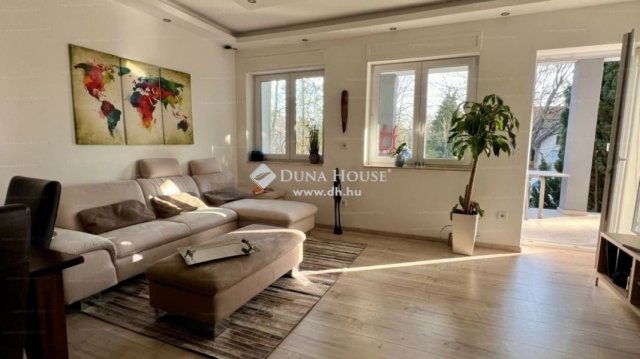 Eladó családi ház, Budapesten, II. kerületben 369 M Ft, 9 szobás