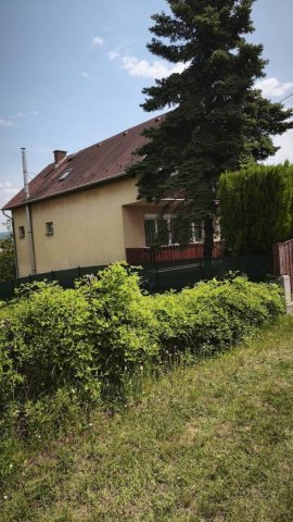 Eladó családi ház, Perbálon 99.9 M Ft, 4 szobás