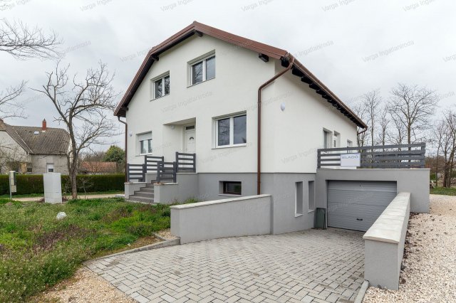 Eladó családi ház, Darnózseliben 69.9 M Ft, 4 szobás
