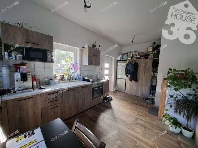 Eladó családi ház, Kiskunfélegyházán 47 M Ft, 3 szobás
