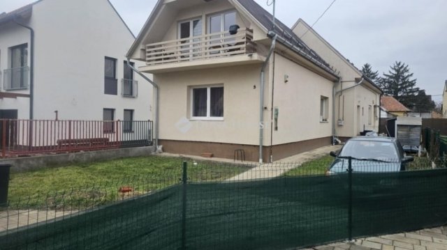 Eladó ikerház, Budapesten, XIX. kerületben 139.9 M Ft, 5 szobás