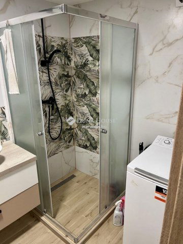 Eladó téglalakás, Budapesten, VI. kerületben 65 M Ft, 3 szobás