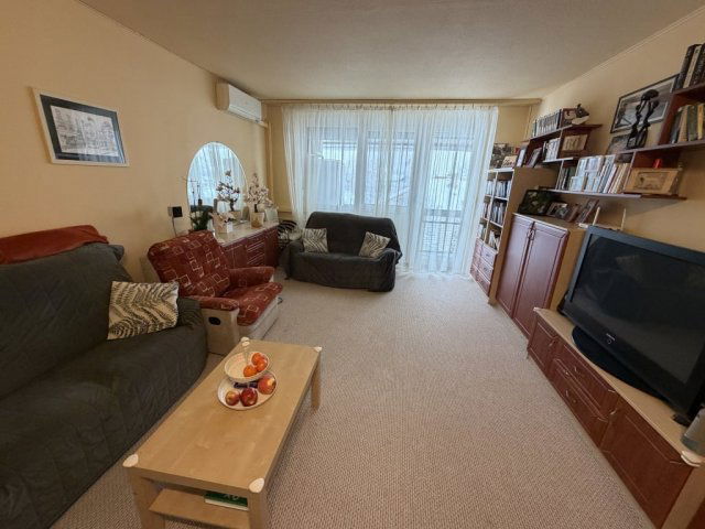 Eladó téglalakás, Budapesten, XXI. kerületben, Völgy utcában