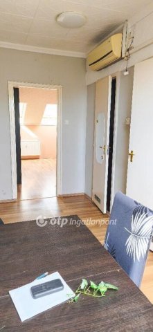 Eladó téglalakás, Záhonyon 19 M Ft, 2+1 szobás
