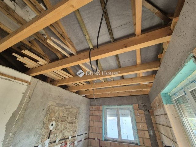 Eladó családi ház, Enyingen 42 M Ft, 4 szobás