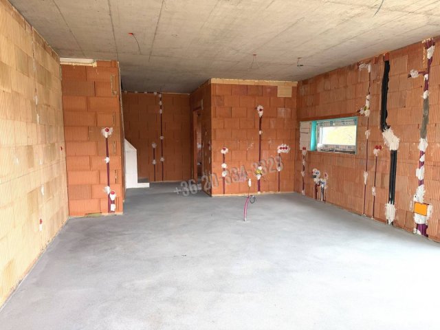 Eladó ikerház, Budapesten, III. kerületben 259.9 M Ft, 5 szobás