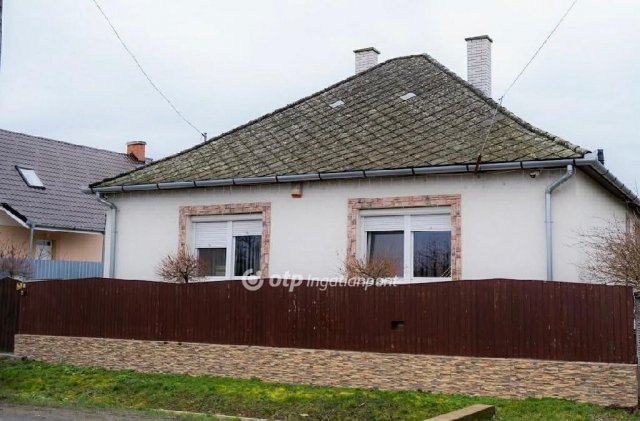 Eladó családi ház, Jánkmajtison 38 M Ft, 3 szobás