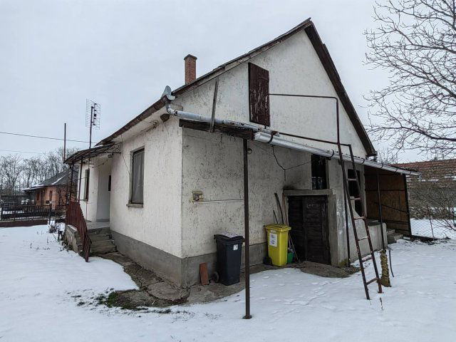 Eladó családi ház, Tiszakeszin 17.9 M Ft, 3 szobás