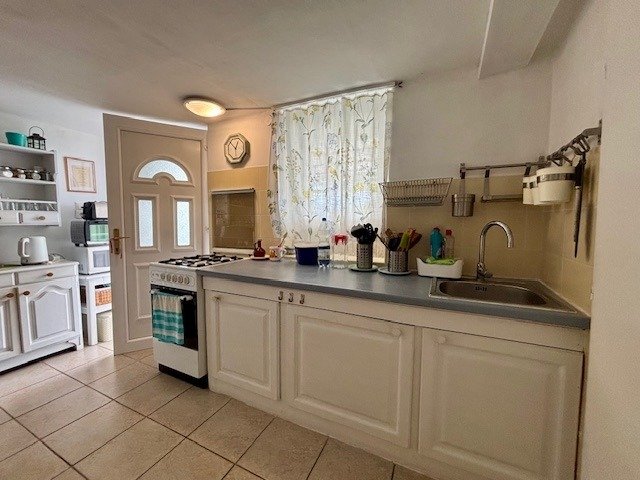 Eladó nyaraló, Nemesgulácson 79.8 M Ft, 3+1 szobás