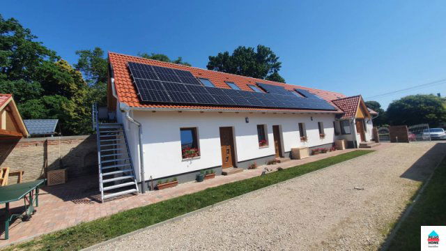 Eladó családi ház, Balatonkeresztúron 189 M Ft, 7 szobás