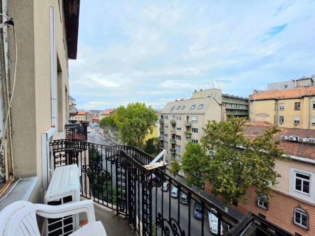 Eladó téglalakás, Budapesten, VII. kerületben, Damjanich utcában