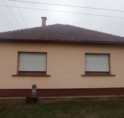 Eladó családi ház, Lajosmizsén 37 M Ft, 3 szobás