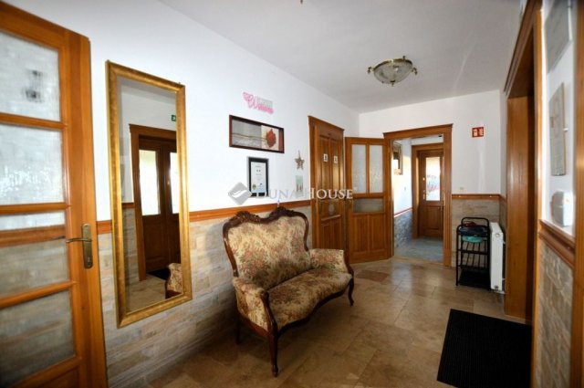 Eladó családi ház, Pénzesgyőrön 399 M Ft, 9 szobás