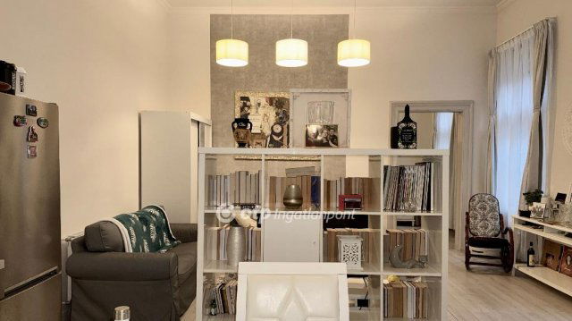 Eladó téglalakás, Budapesten, VI. kerületben 99.5 M Ft, 2 szobás