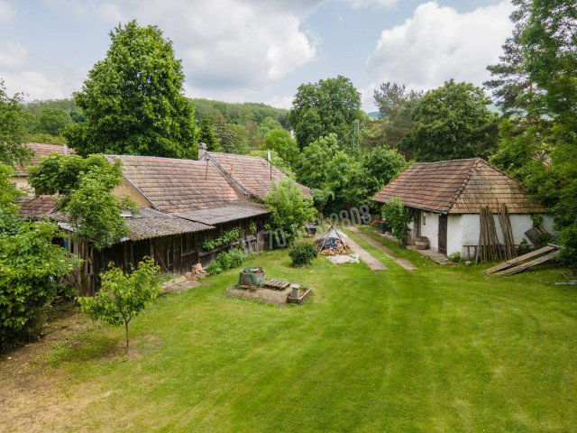 Eladó családi ház, Perőcsényen 120 M Ft, 1 szobás