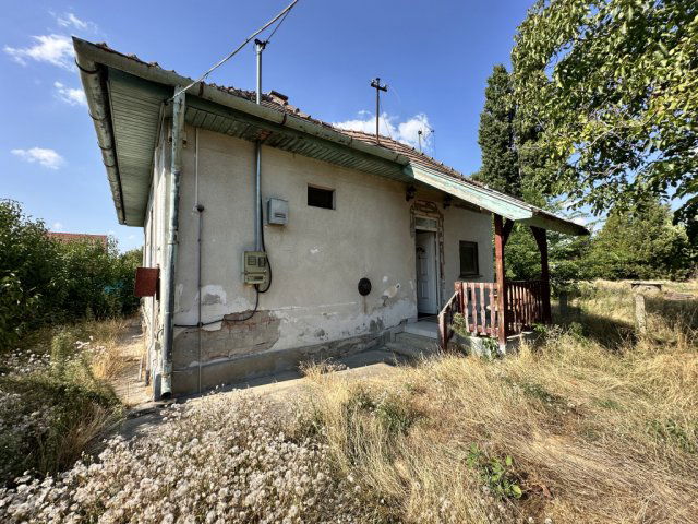 Eladó családi ház, Szigethalmon 49.9 M Ft, 1+1 szobás