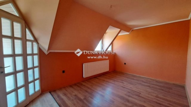 Eladó családi ház, Lakitelken 59.9 M Ft, 3 szobás