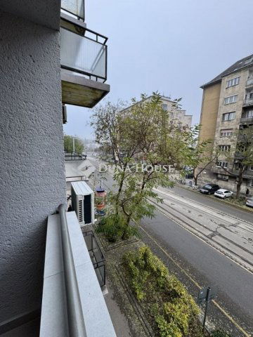 Eladó téglalakás, XI. kerületben, Karinthy Frigyes úton