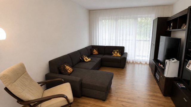 Eladó panellakás, Tatabányán 49.9 M Ft, 3 szobás