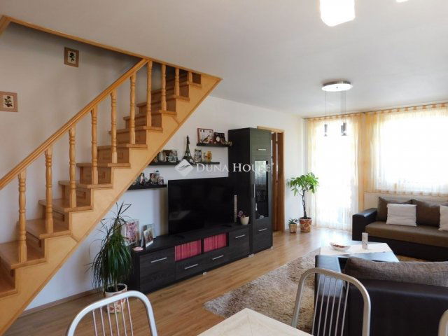 Kiadó téglalakás, albérlet, Kiskőrösön 150 E Ft / hó