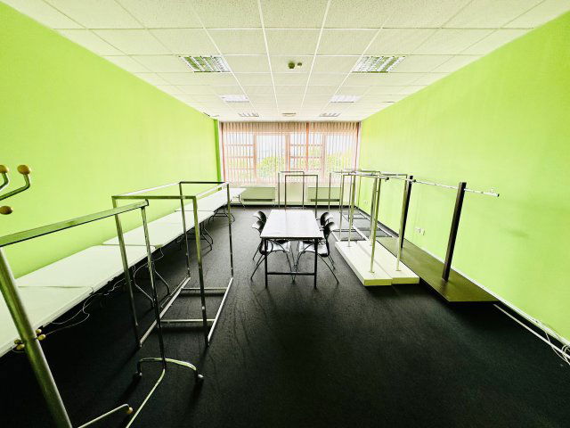 Kiadó üzlethelyiség, Budaörsön 178 E Ft / hó