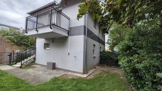 Eladó téglalakás, Sopronban 52 M Ft, 3 szobás